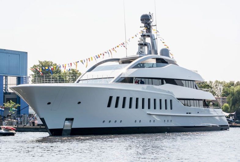 57 Meter MegaYacht
